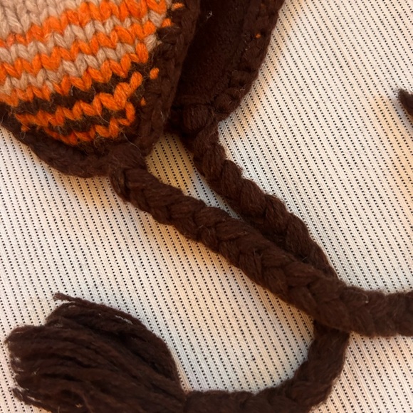 Vintage American Eagle stocking cap with pom-pom and tassels - Picture 5 of 7